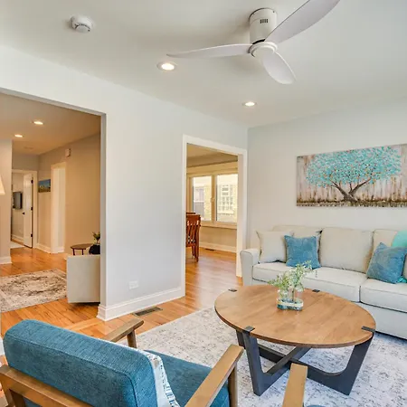 2 Mi To Northwestern Updated Home With Game Room!