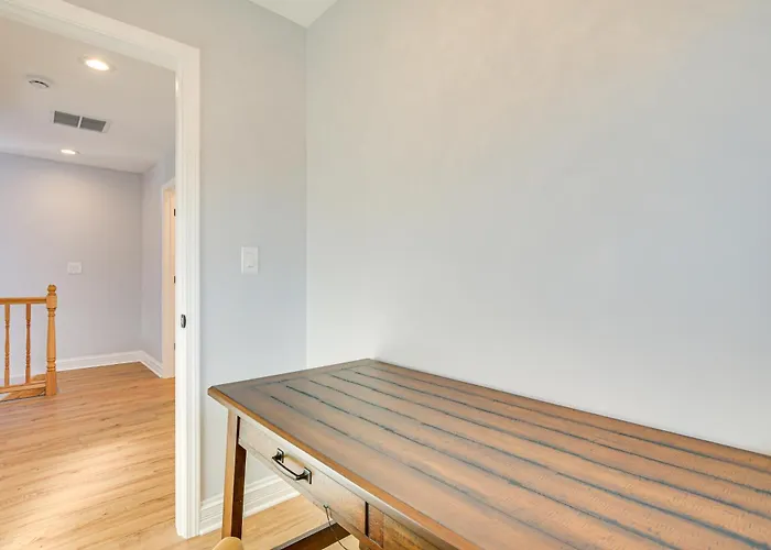 Casa de férias 2 Mi To Northwestern: Updated W/ Game Room!
