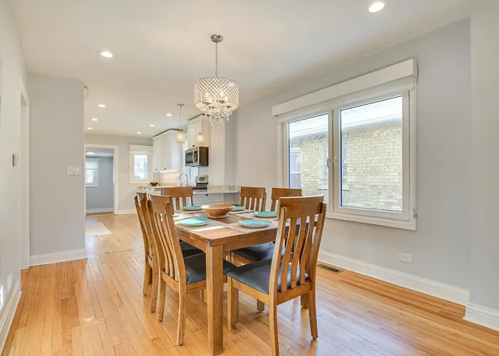 2 Mi To Northwestern: Updated W/ Game Room! * Evanston